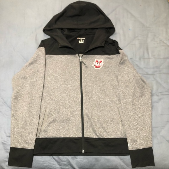 UMass Athletics Official Champion Zip Up Hoodie L/XL - Picture 1 of 4